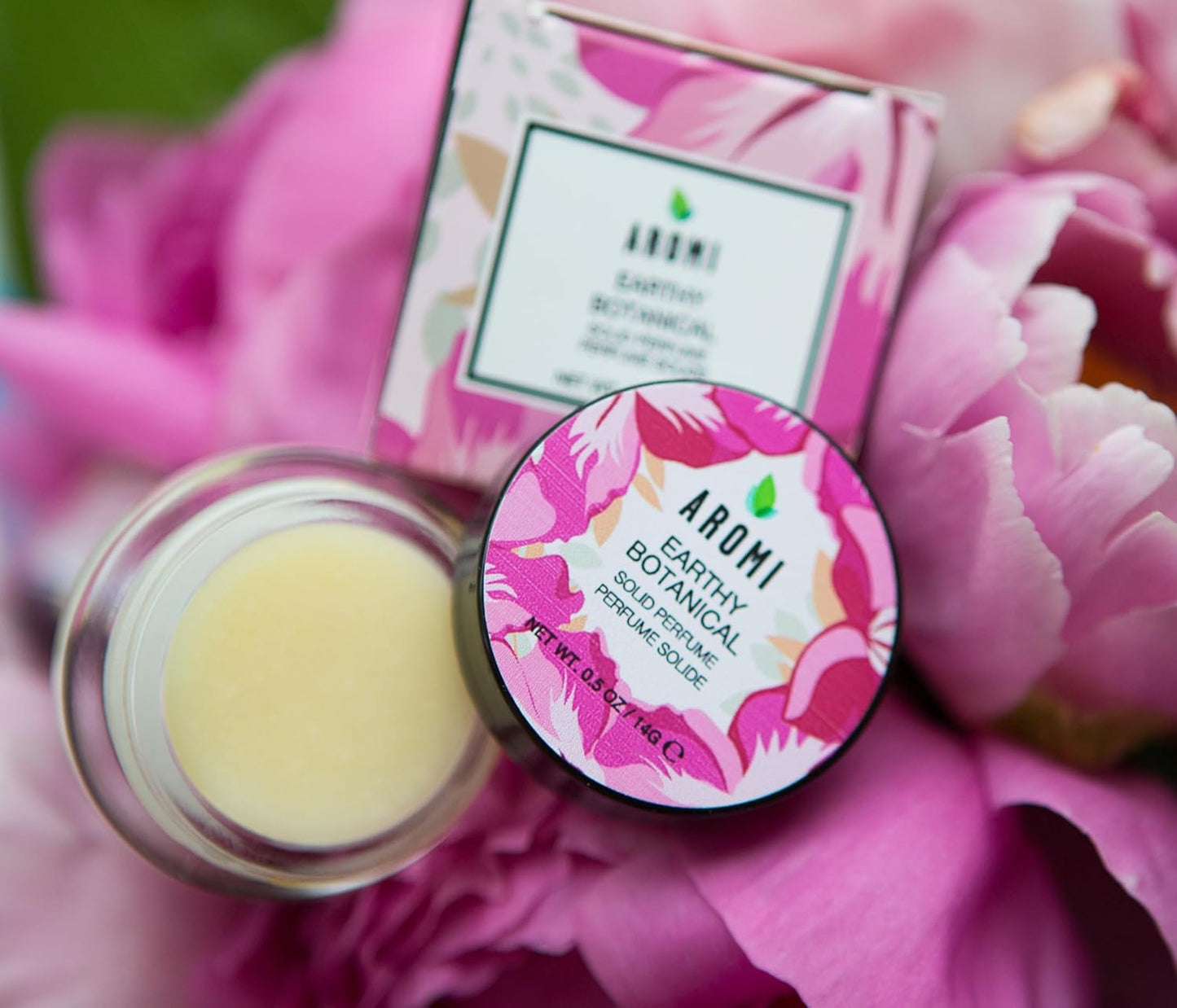 Aromi Solid Perfume | Woodsy, Floral Fragrance, Vegan, Cruelty-free, Travel, Women’s Gift, Apple, Jasmine, Musk Scent, Concentrated, Alcohol-Free (Earthy Botanical)