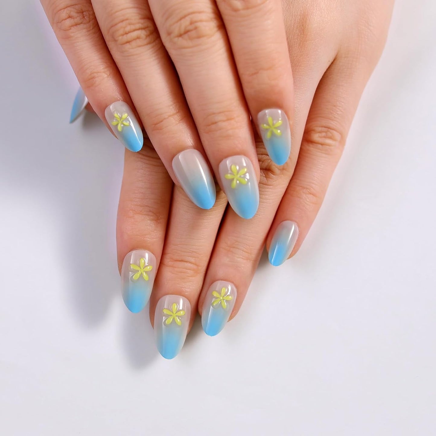 Blue Ombre Press On Nails Short Almond, Fall Fake Nails with Blue French Tip and 3D Daisy Flower Design, Glossy Gel Finish Acrylic Nails, Reusable Glue On Nails Kit for Women, 24 Pcs, Daisy Skies