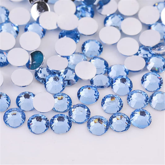 500 Pieces SS30 6mm Flatback Rhinestones Clear Glass Round Gems Crystals for Nail Art DIY Crafts Clothes Shoes Bags （Light Blue）