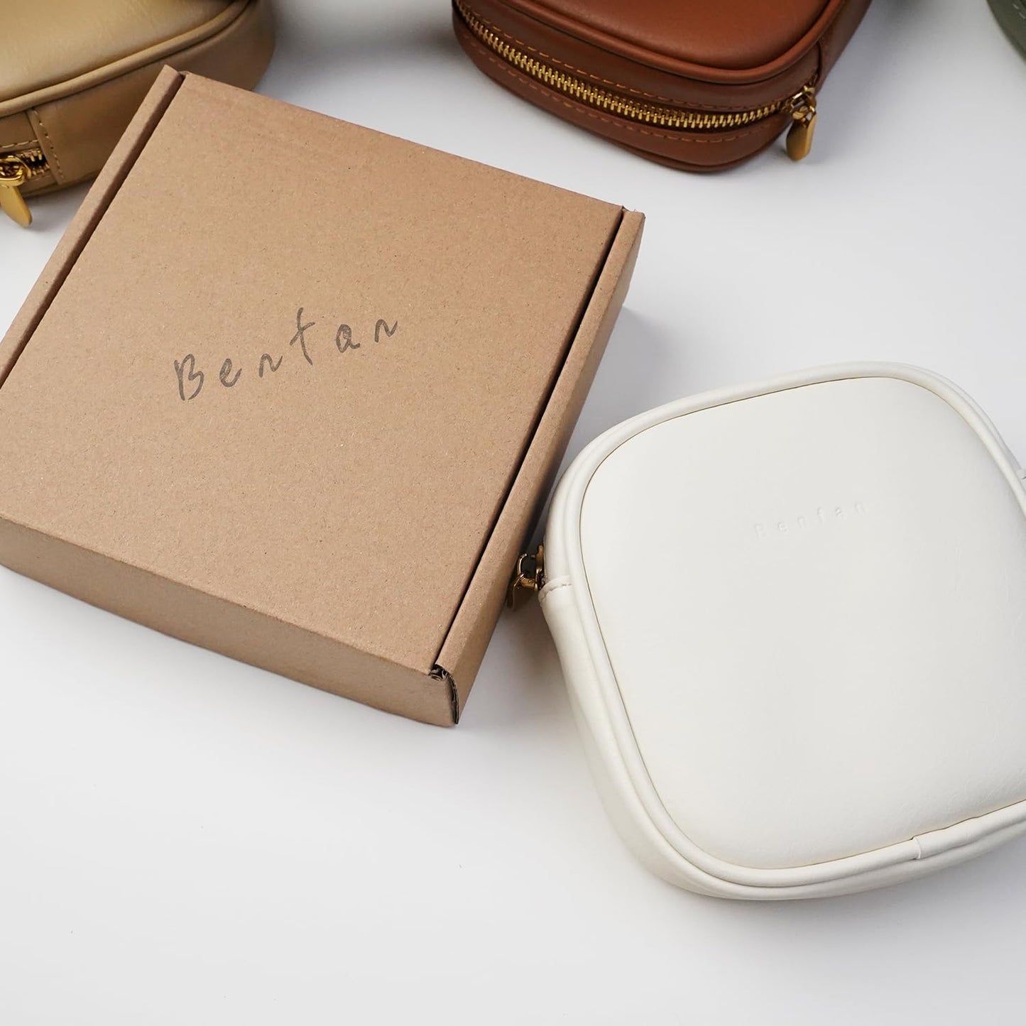 Leather Cosmetic Bag for Women Small Zipper Makeup Bag for Purse Waterproof Travel Makeup Organizer Charger Storage Pouch Color White