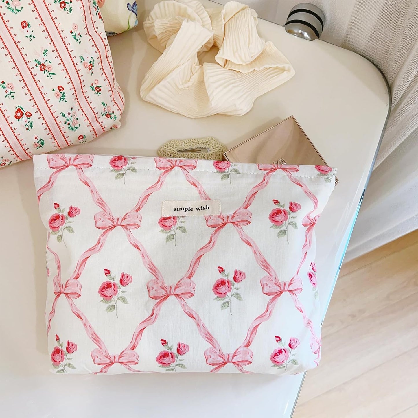 Wudygirl Makeup Bag Cosmetic Bag for Women Pink Pow Makeup Pouch Cute Make up Organizer Portable Handbag Toiletry Bag Large Capacity Zipper Pouch (Pink Pow)