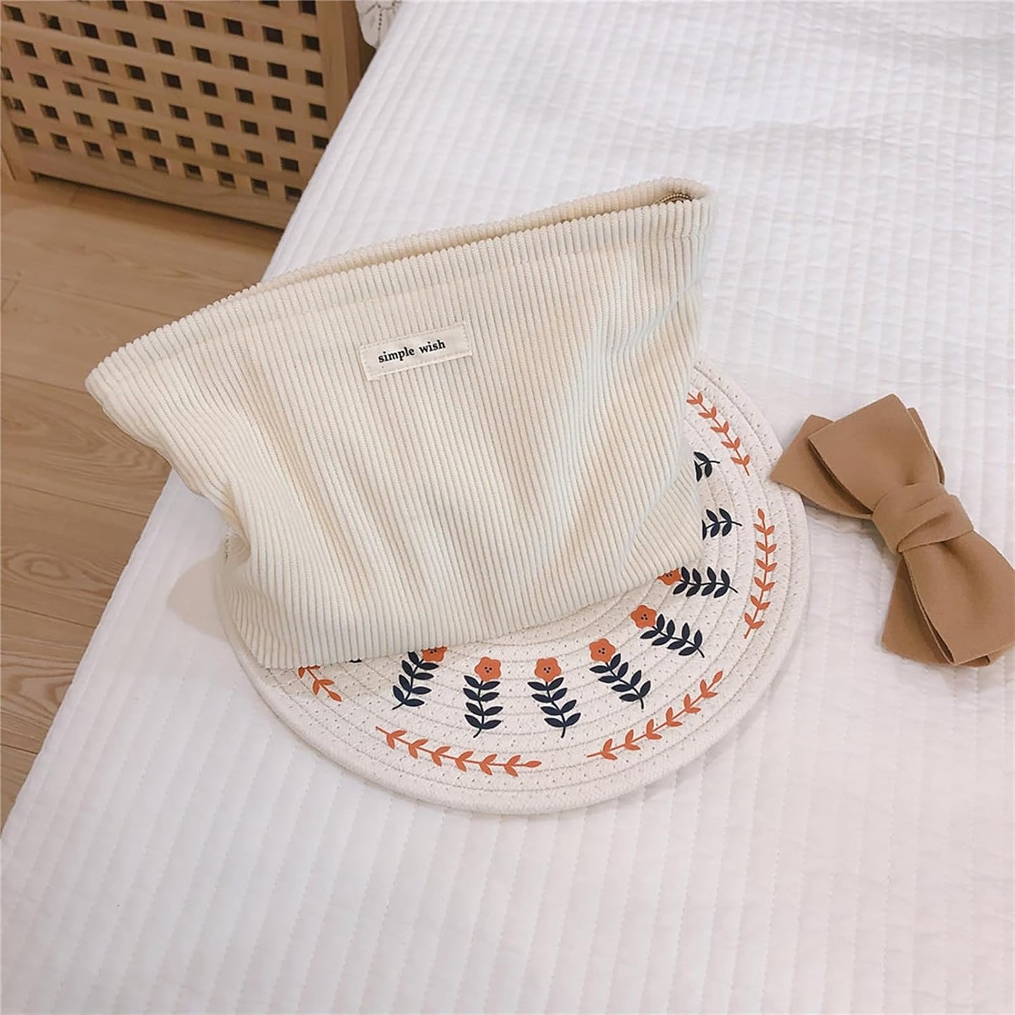 Wudygirl Travel Makeup Bag Large Capacity Cosmetic Bag for Women Corduroy Toiletry Bag Handbags Purses Zipper Pouch(Beige)