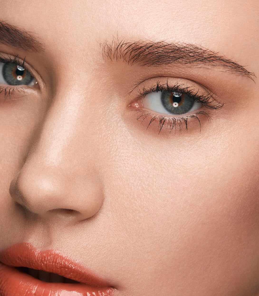 MAKE Beauty Eye Shaping Stylo - Cream Eyeshadow Stick. 4-in-1 Shape, Define, Contour, and Shade Eye Shadow for Versatile Makeup Looks. Long-Lasting Creamy Formula. Shade - Altitude