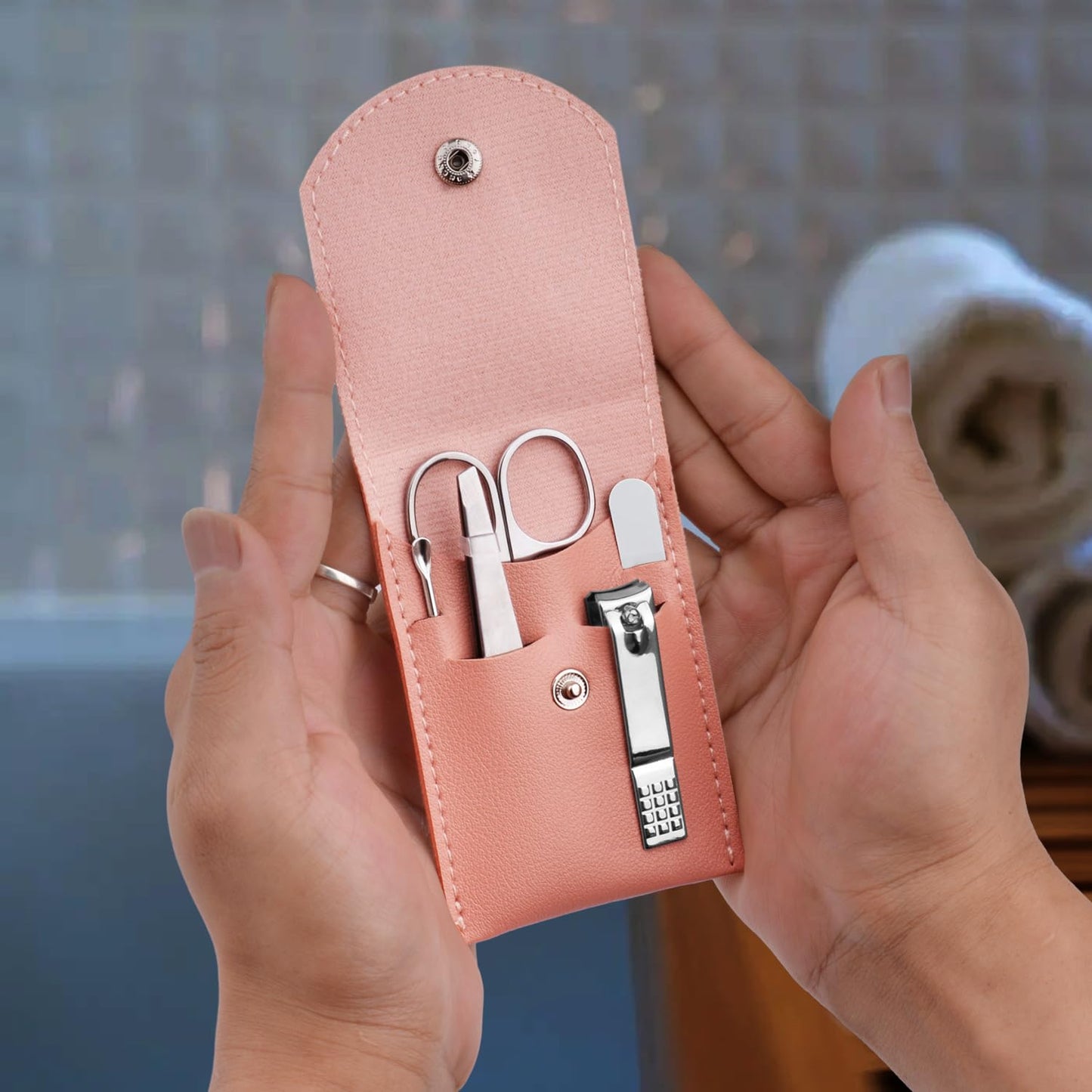 Travel Manicure Set Professional Nail Clipper Kit-5 Pieces Stainless Steel Manicure Kit, Women Men Grooming kit With Nail Care Tools Beauty Scissors Tweezers (Silver Pink)