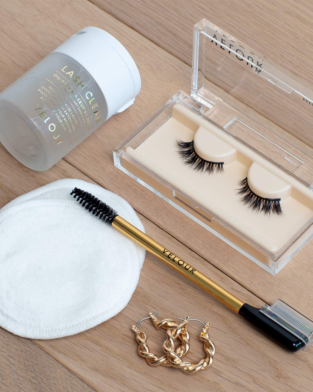 Velour Too Clean Lash Wand, 2 in 1 Eyelash Cleansing Brush for False Lashes and Eyelash Extensions, Brow and Lash Brush