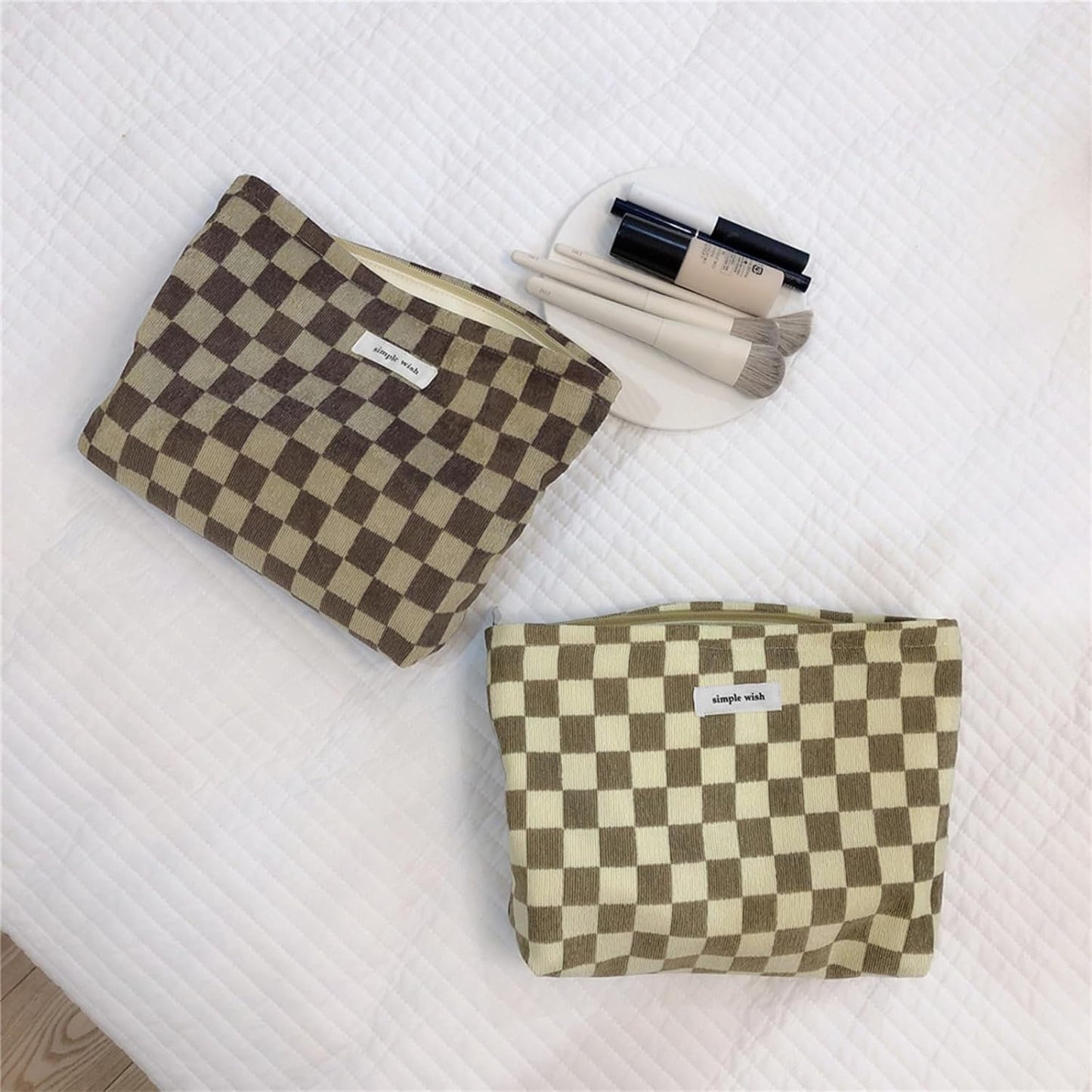 Wudygirl Travel Cosmetic Bag Checkered Makeup Bag Canvas Makeup Pouch for Women Toiletry Pouch Large Capacity Make up Organizer with Zipper Aesthetic (Brownish Checkered)