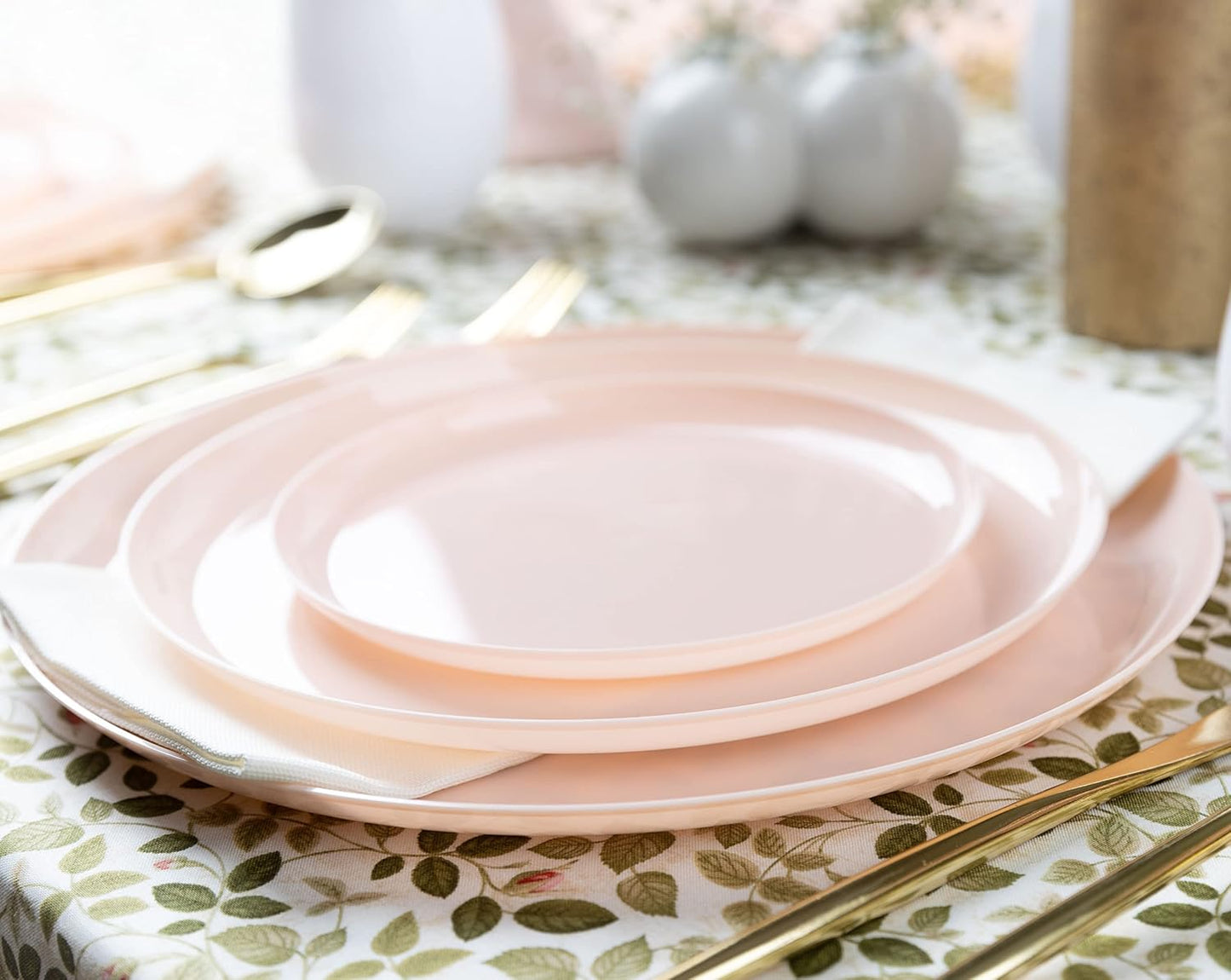 PLASTICPRO [30 Pack 8.6''] Pink Plastic Party Plates Edge Collection Premium heavyweight Elegant Disposable Tableware Dishes