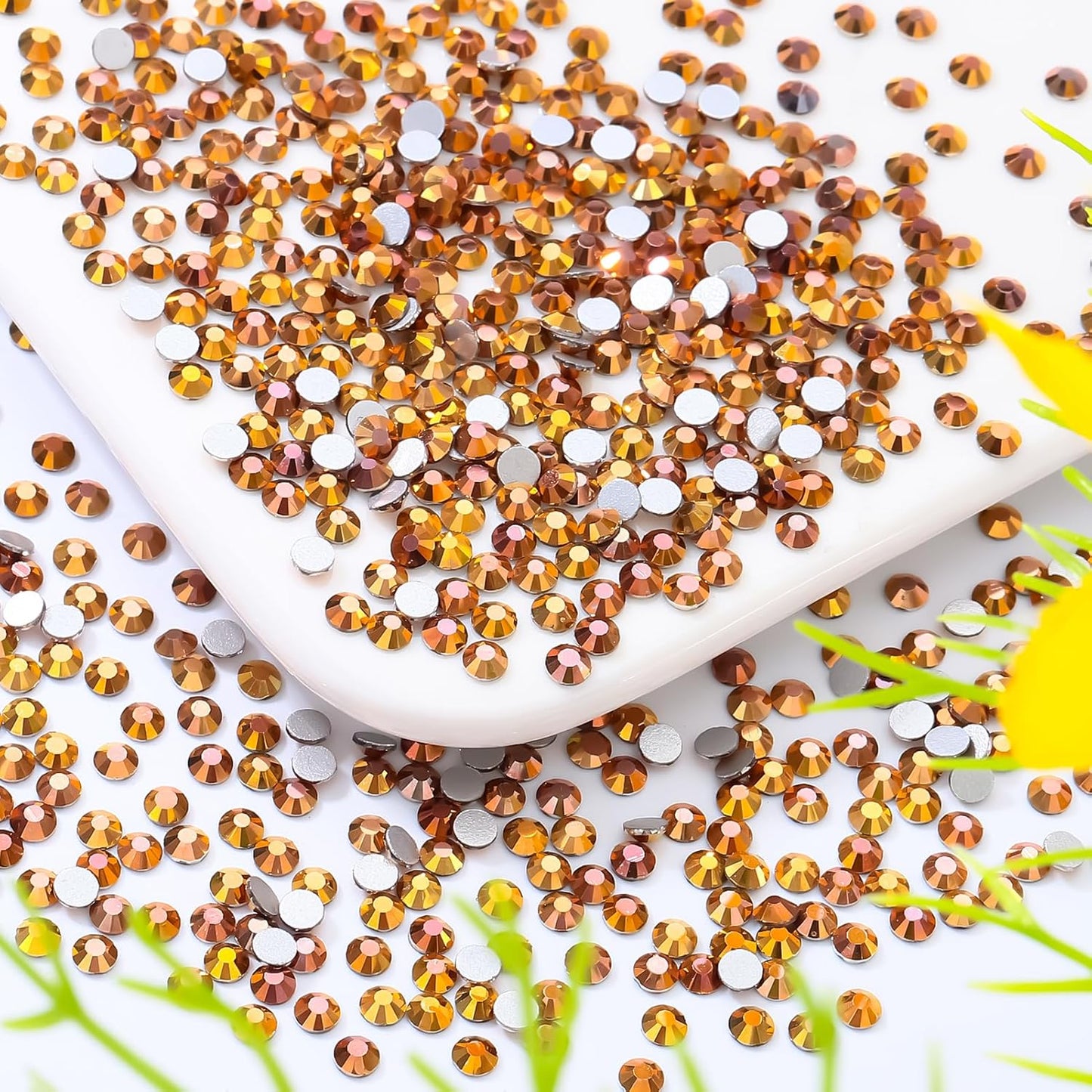 Gold Flatback Rhinestones, Glass Rhinestones for Nail Art and Craft, Glue Fix, Loose Crystal Gemstones(Gold, SS6, 1440pcs, 1.9-2.0mm)