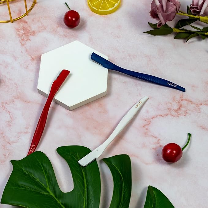 Dermaplane Razor, Eyebrow Razor & Peach Fuzz Remover, Micro-Pitch Facial Razors for Men & Women, Dermaplaning tool for Sensitive Skin Exfoliation with Protective Cover, Red, White, Blue (3-pack)