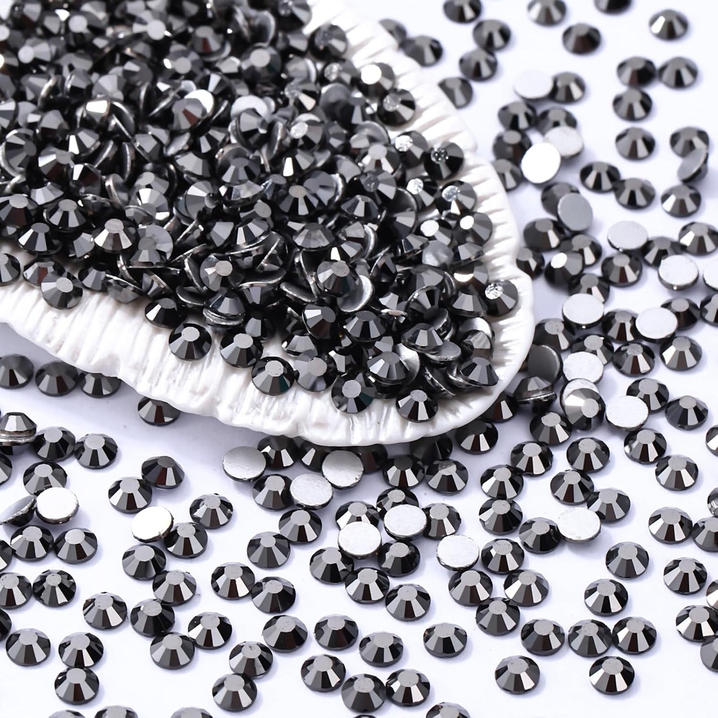 Black Hematite Flatback Rhinestones, Glass Rhinestones for Nail Art and Craft, Glue Fix, Loose Crystal Gemstones(Black Hematite, SS8, 1440pcs, 2.3-2.5mm)